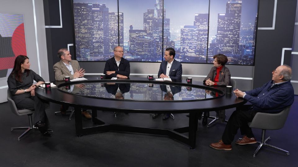 Mesa de Análisis con Loret: Dresser, Becerra, Silva-Herzog, Córdova y Aguilar Camín