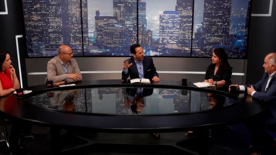 Mesa de Análisis con Loret: Lorena Becerra, Maite Azuela, Jesús Silva-Herzog y Héctor de Mauleón